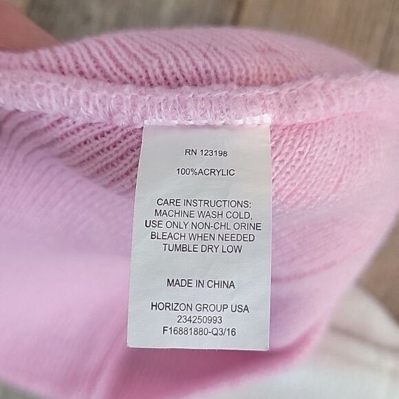 Girls kitten winter beanie with extra panda earwarmer - Picture 6 of 8